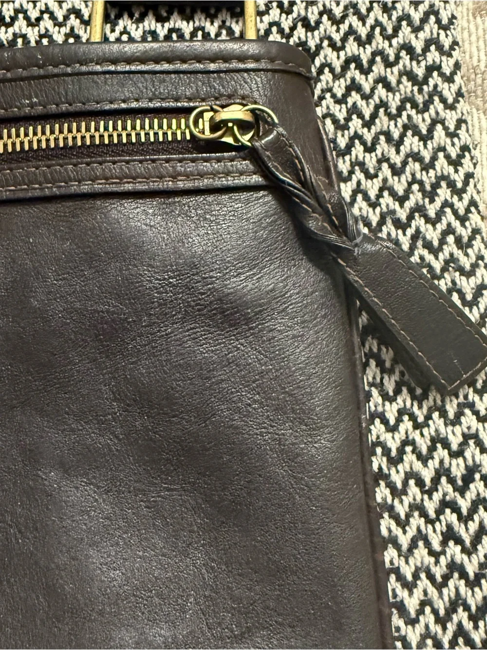 Mulberry Rare Somerset Messenger Dark Brown Leather Bag with Brass Hardware